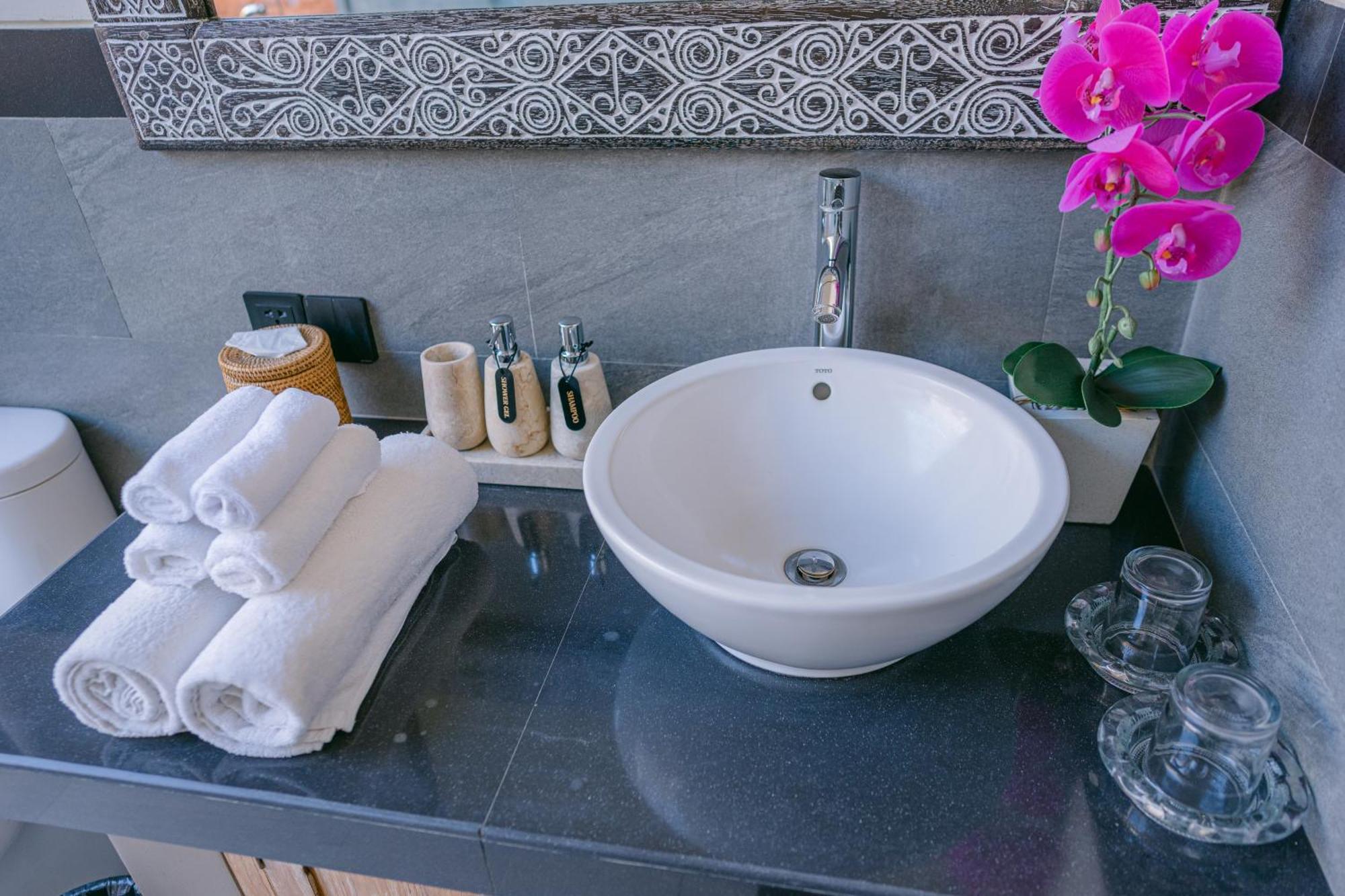 2 Seasons Villa Sun - Luxury With Private Pool أوبود المظهر الخارجي الصورة